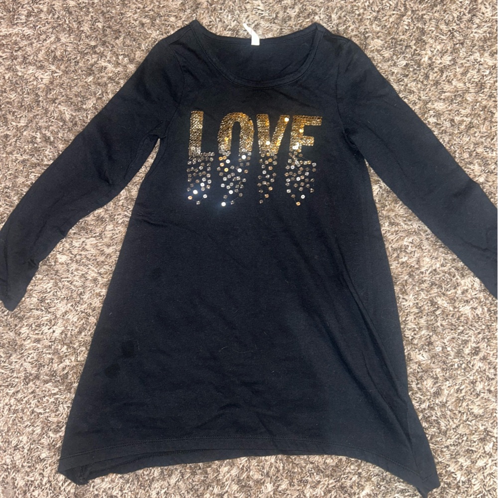 Long sleeve tunic shirt. Perfect to pair with leggings! Fab kids size 6/7.